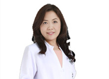 琵亚潘医生(Dr.Piyaphan punyatanssakchai,M.D.) 